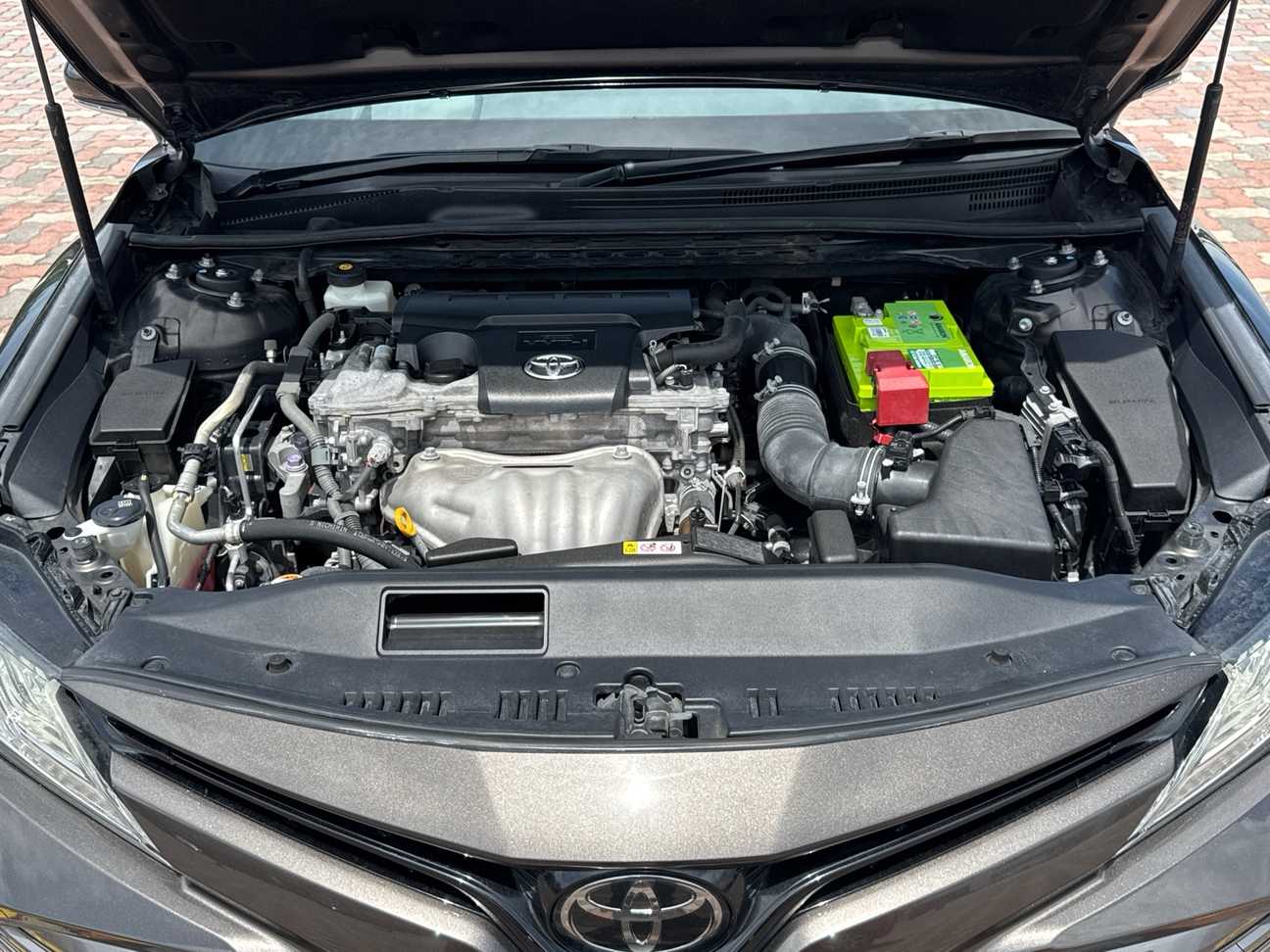 used 2019 Toyota Camry V 2.5