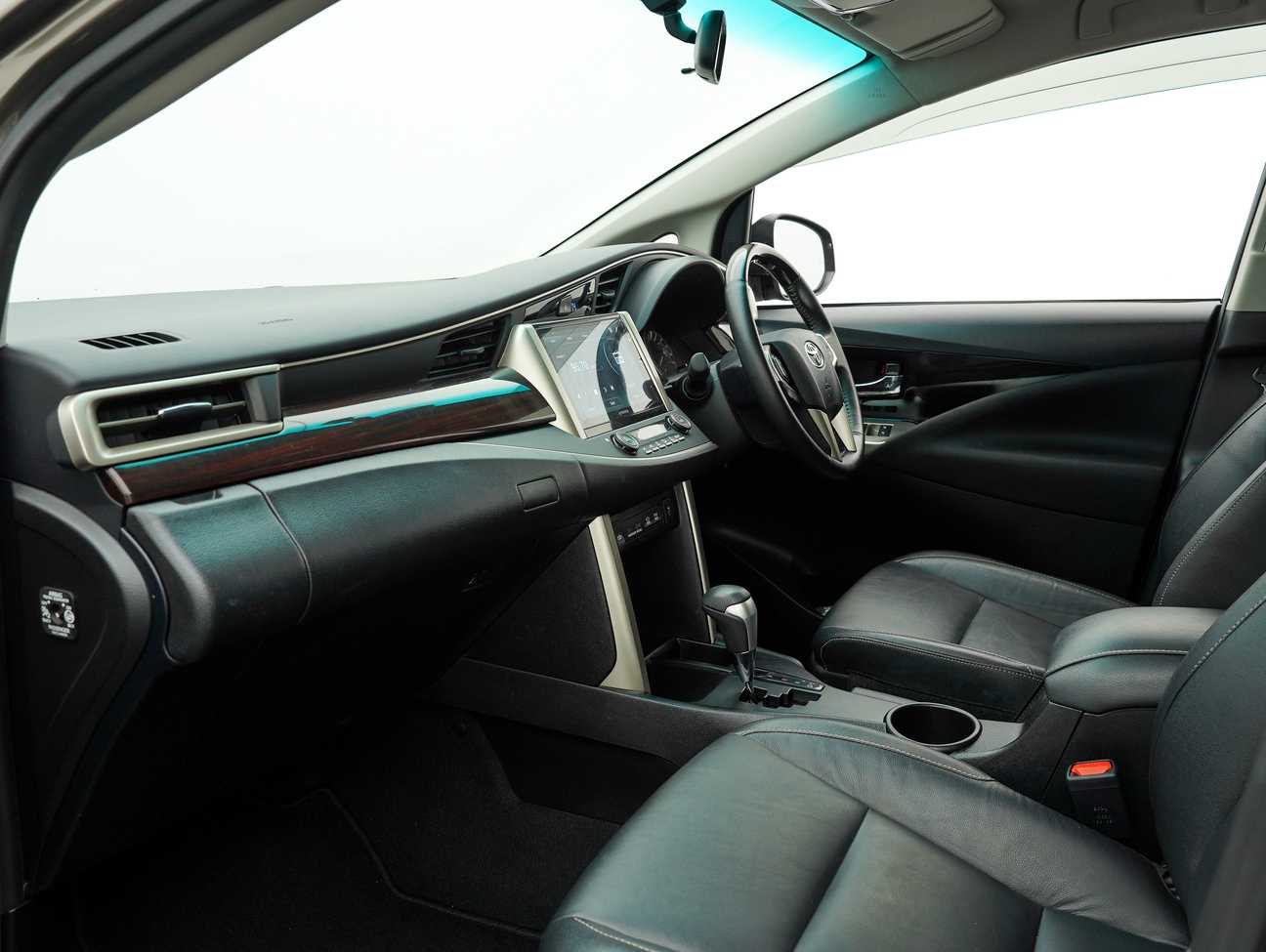 used 2021 Toyota Innova X 2.0