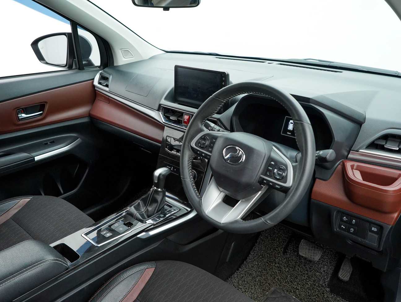 used 2023 Perodua Alza AV 1.5