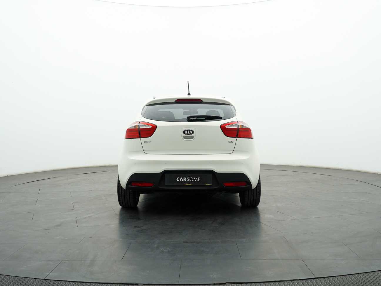 terpakai 2014 Kia Rio EX 1.4