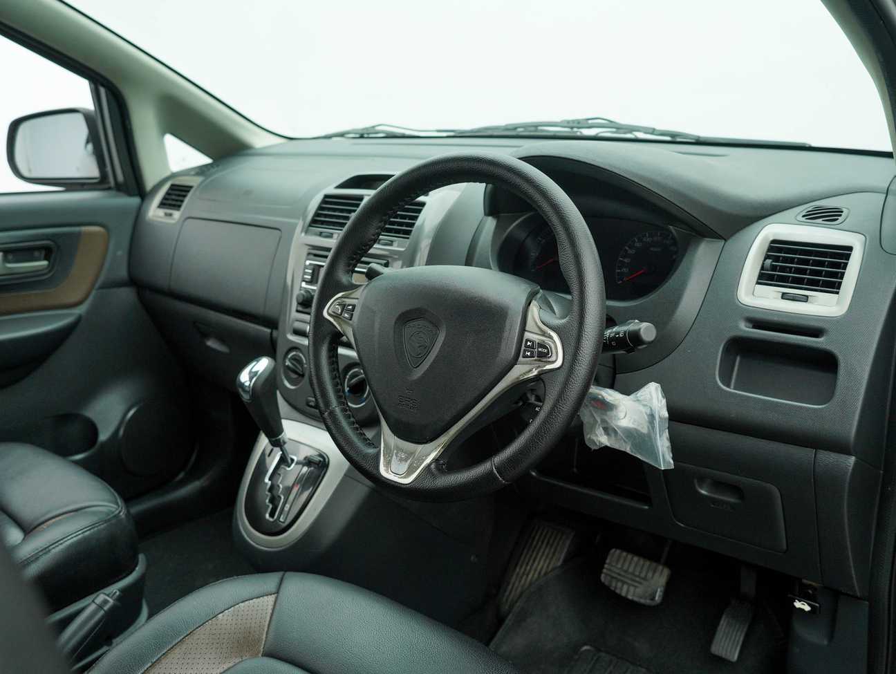 terpakai 2013 Proton Exora Bold CFE Premium 1.6