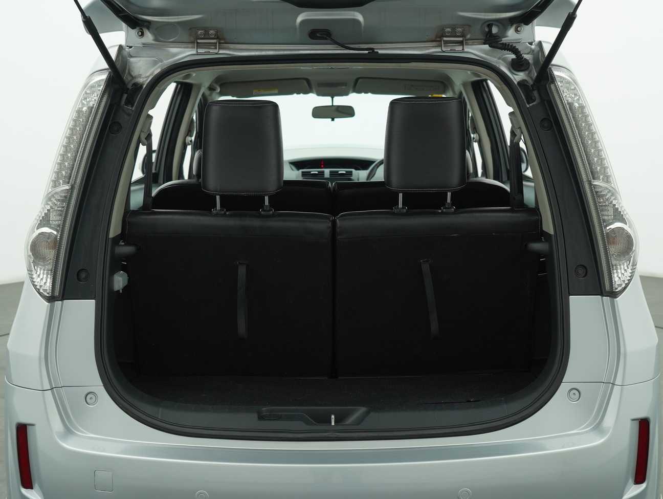 terpakai 2015 Perodua Alza Advance 1.5