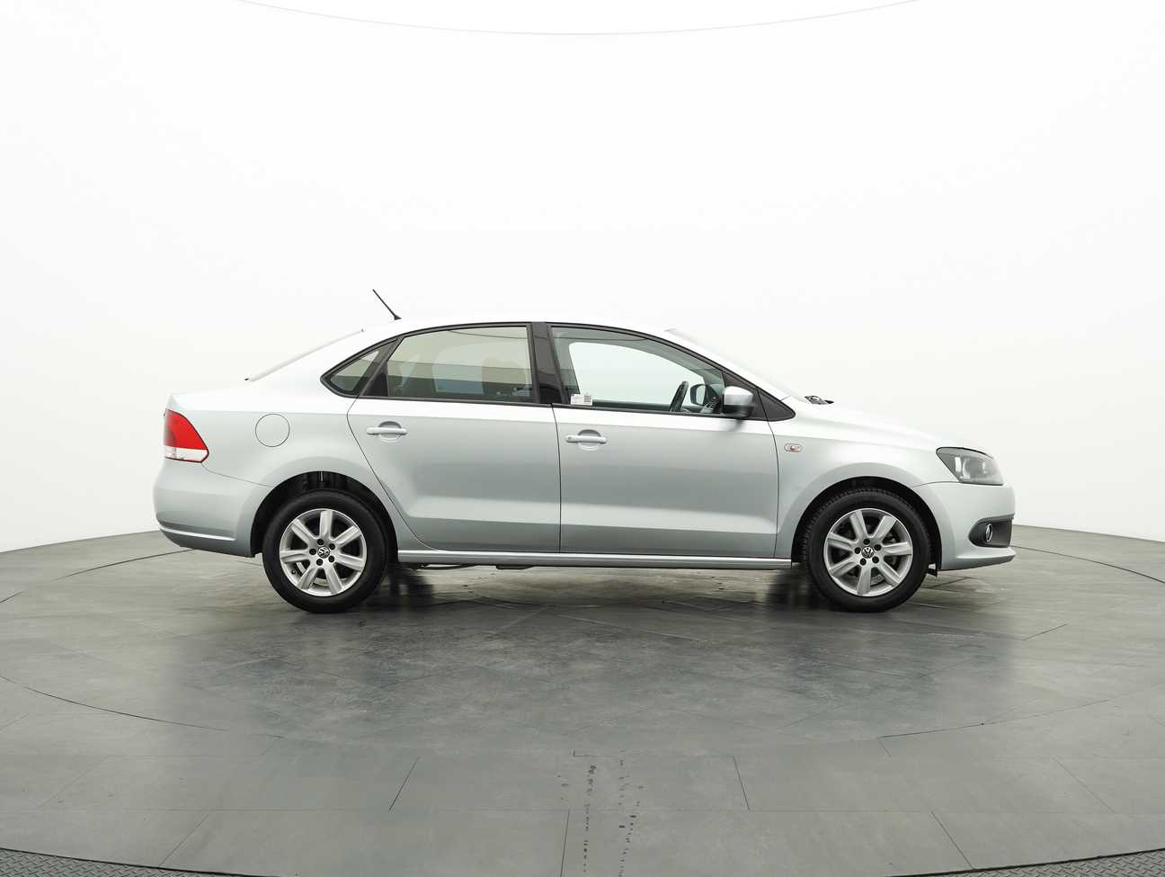 terpakai 2015 Volkswagen Polo  1.6