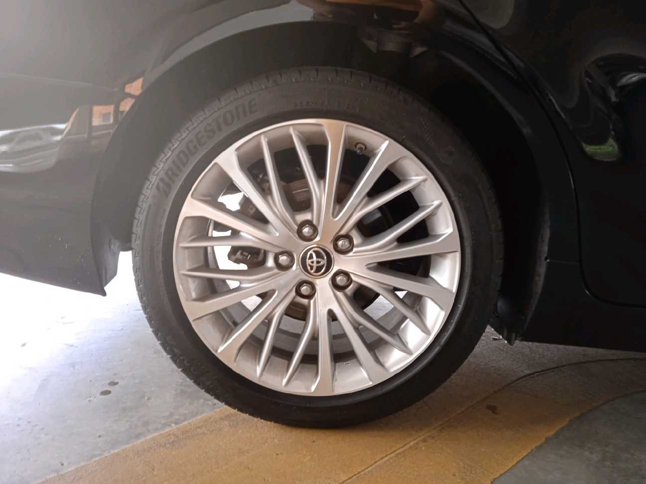 used 2019 Toyota Camry V 2.5