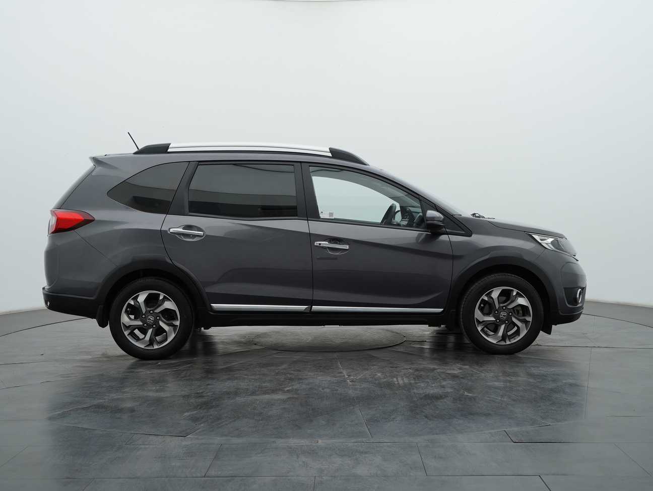 used 2017 Honda BR-V V 1.5