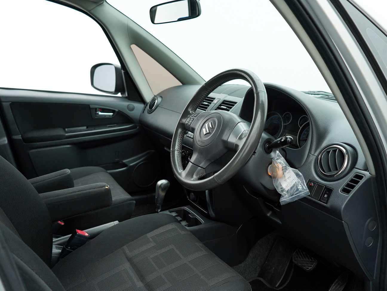 terpakai 2011 Suzuki SX4  1.6