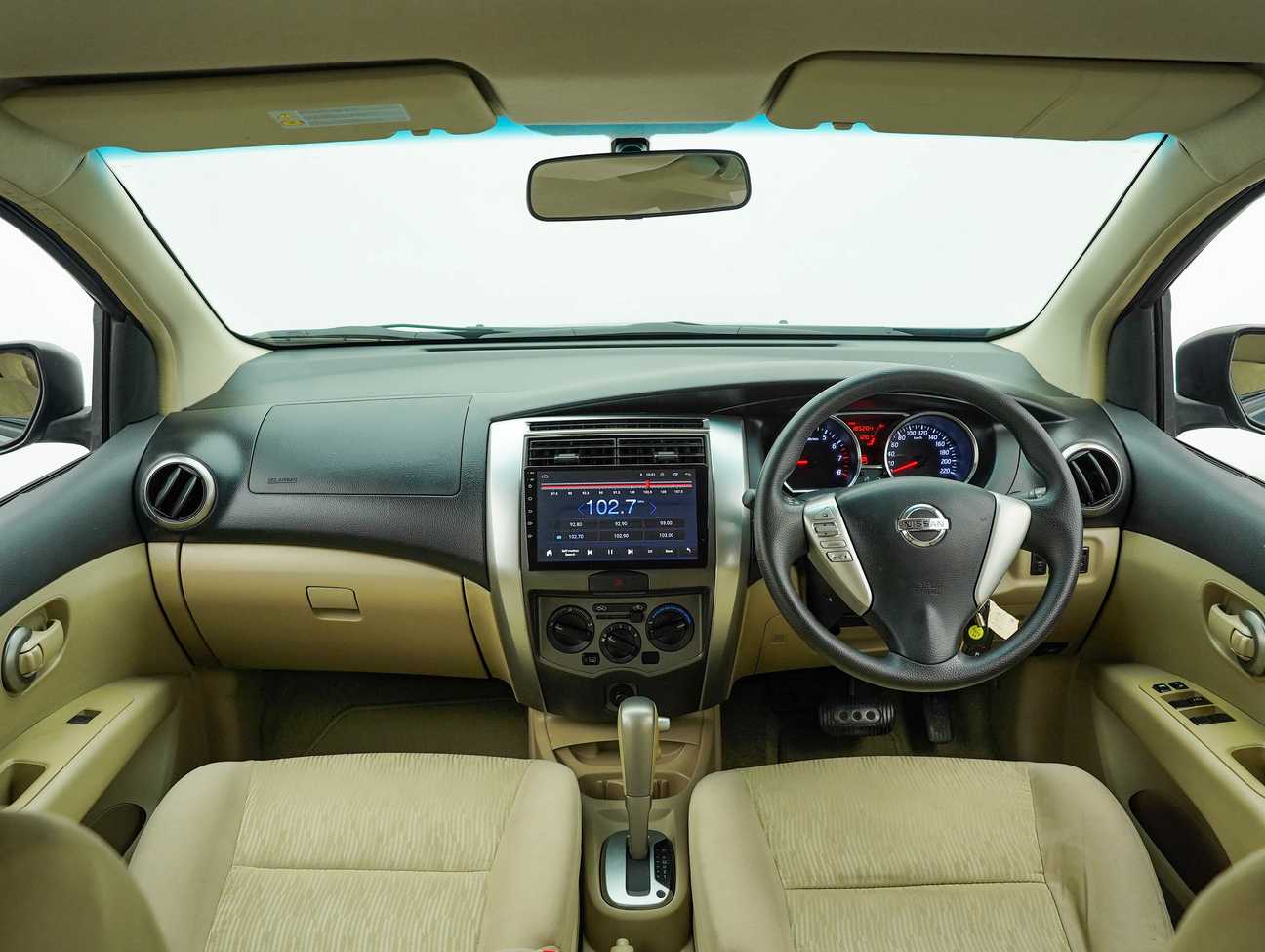 used 2014 Nissan Grand Livina Comfort 1.6