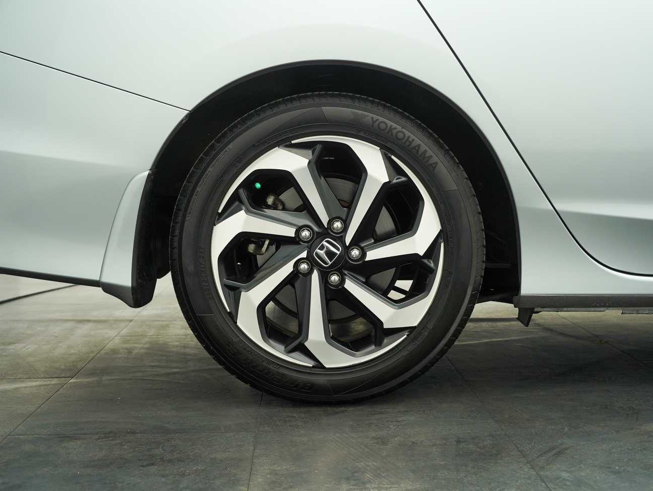 terpakai 2018 Honda Accord VTi-L 2.0