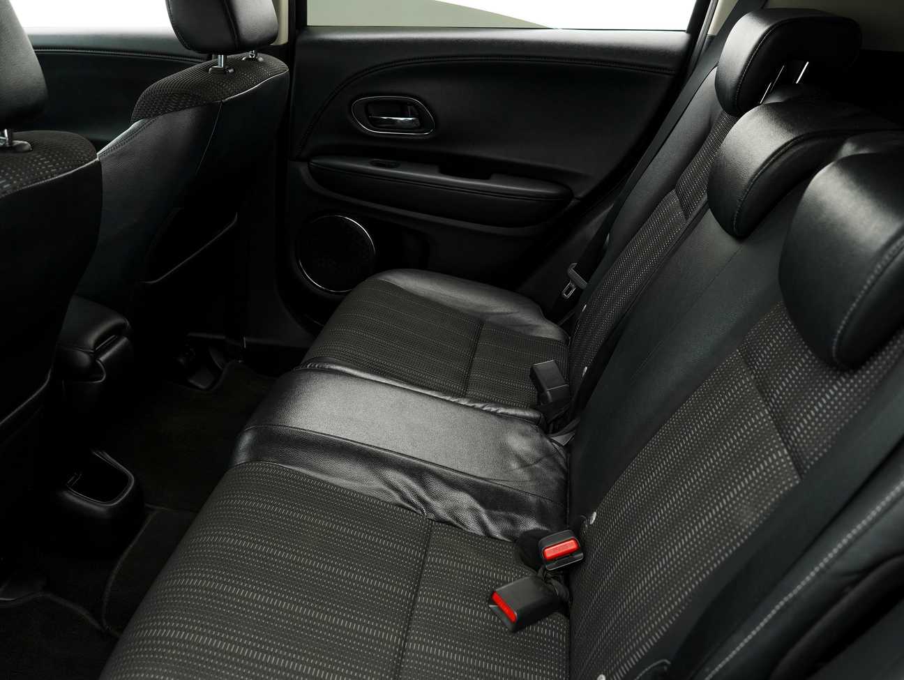 terpakai 2015 Honda HR-V V 1.8