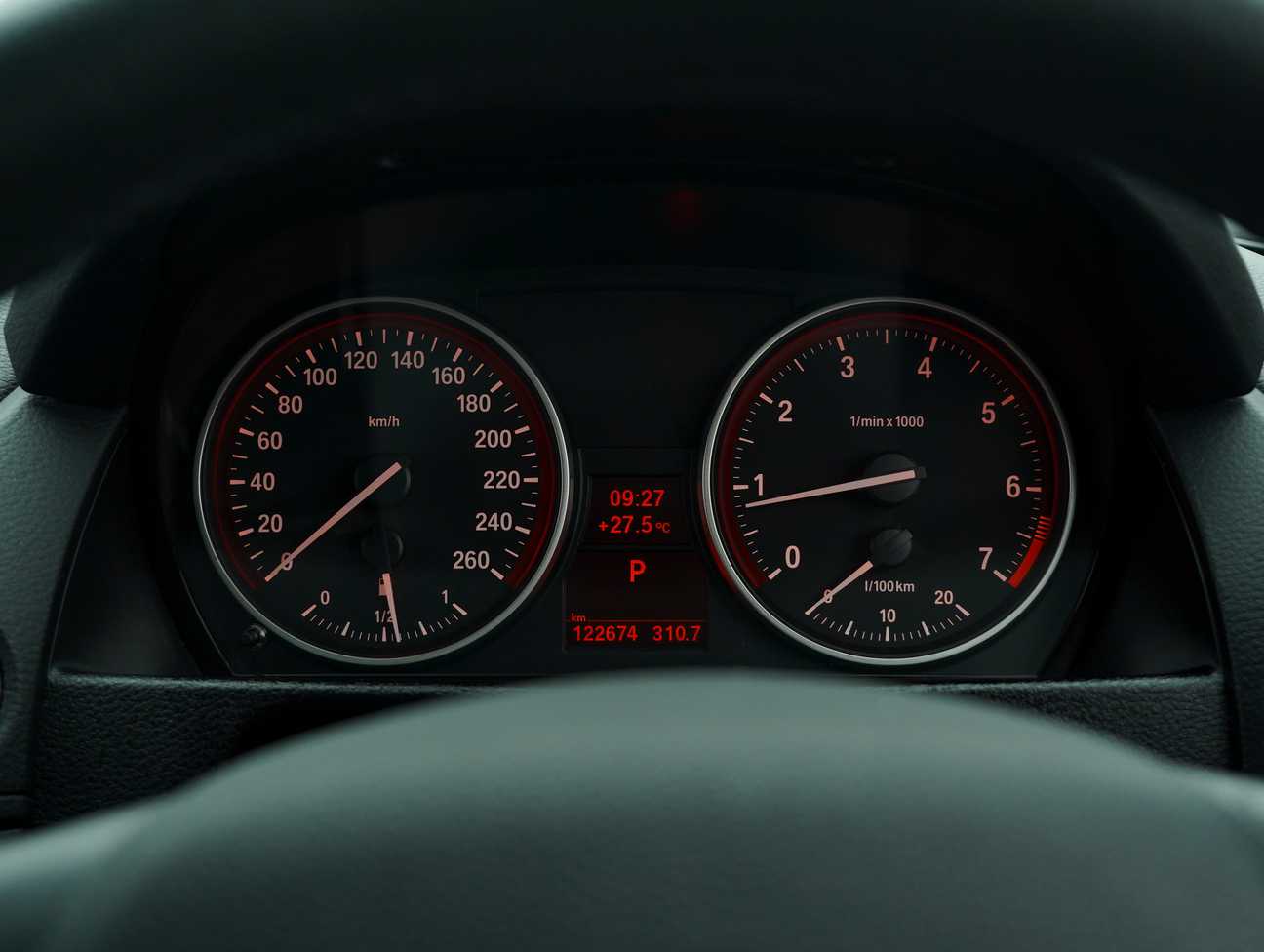 terpakai 2011 BMW X1 sDrive18i 2.0