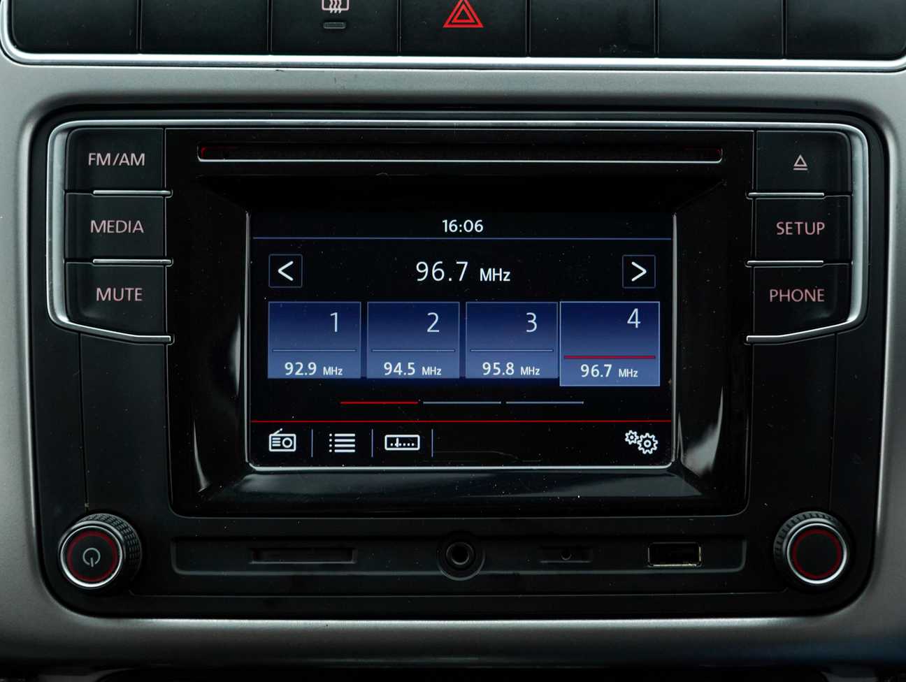 terpakai 2017 Volkswagen Polo  1.6