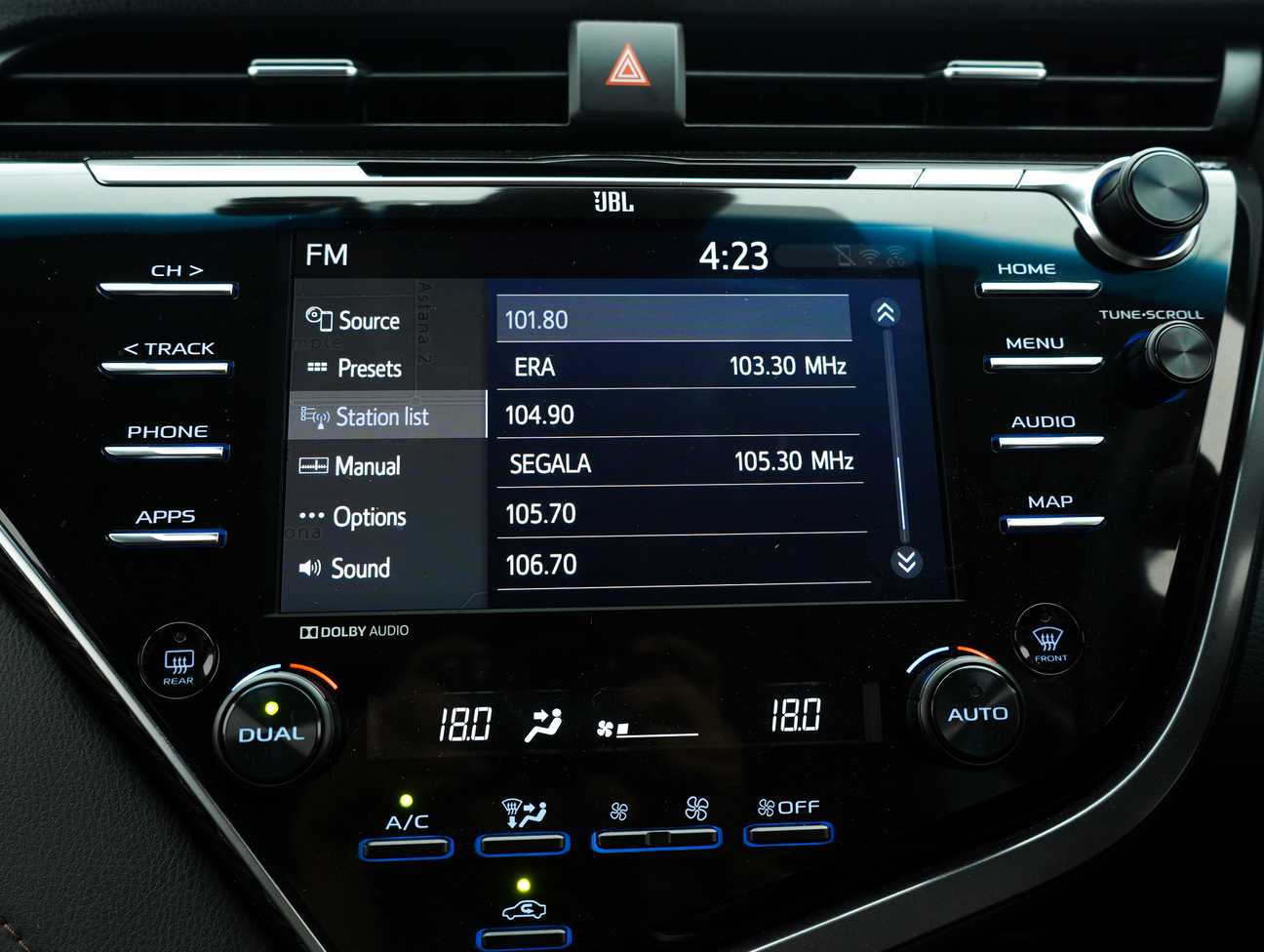 used 2020 Toyota Camry V 2.5