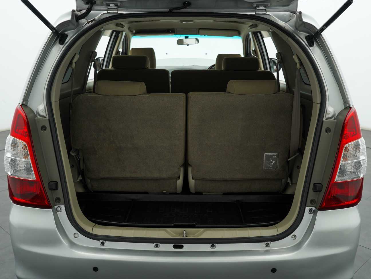 used 2014 Toyota Innova G 2.0