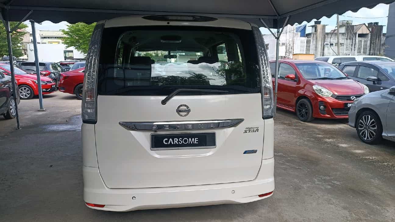 terpakai 2013 Nissan Serena S-Hybrid High-Way Star 2.0
