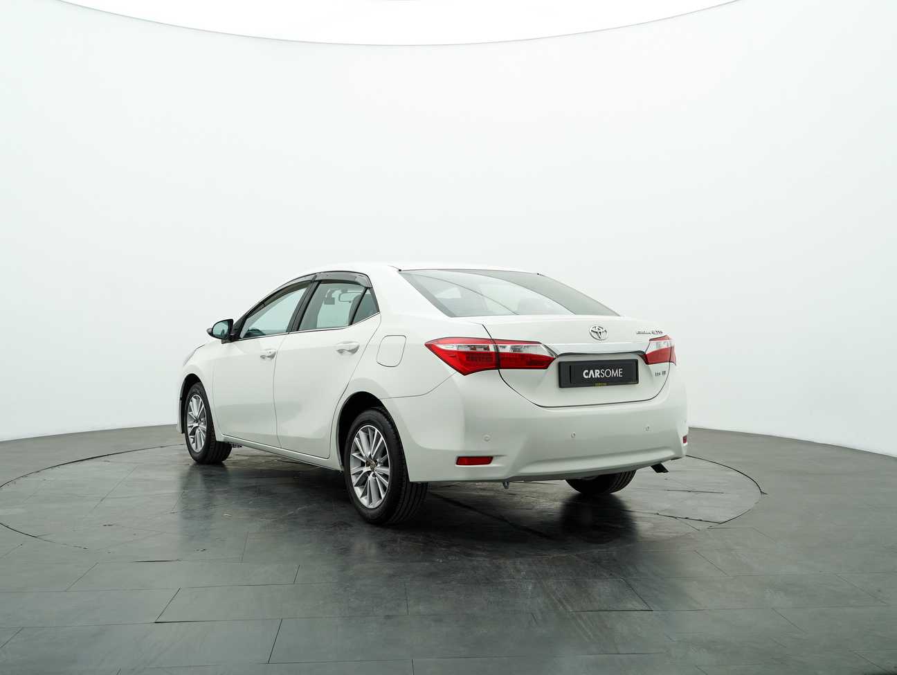 terpakai 2014 Toyota Corolla Altis E 1.8