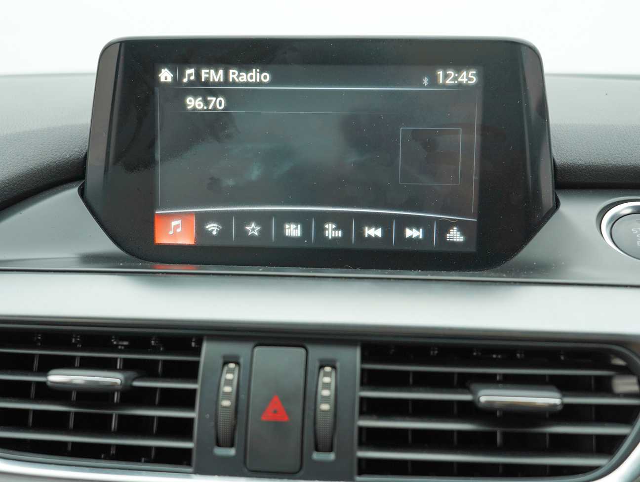 terpakai 2015 Mazda 6 FL SEDAN SKYACTIV-G 2.0