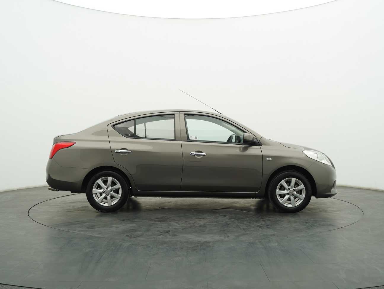 used 2014 Nissan Almera E 1.5