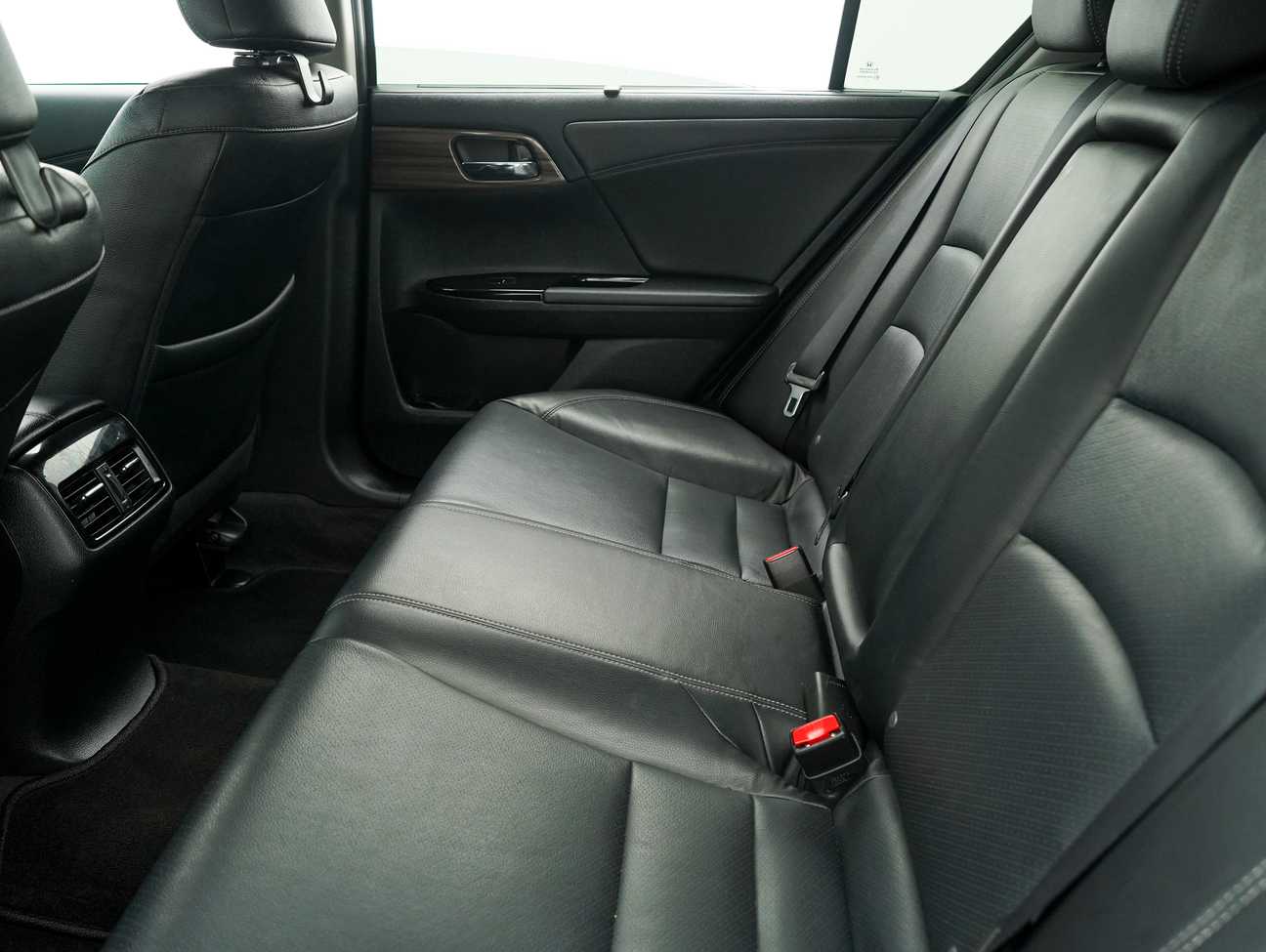 terpakai 2018 Honda Accord VTi-L 2.0