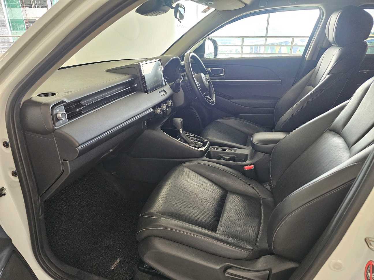 used 2023 Honda HR-V V 1.5