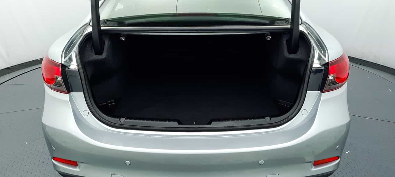 terpakai 2015 Mazda 6 SEDAN SKYACTIV-G 2.0