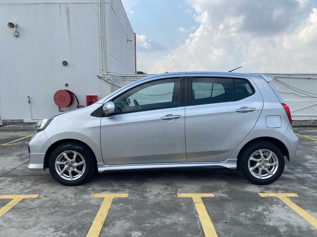 terpakai 2020 Perodua AXIA SE 1.0