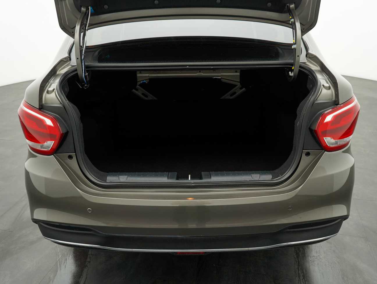 used 2020 Proton Persona Standard 1.6