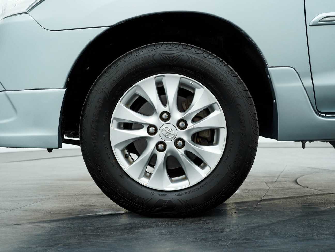 used 2016 Toyota Innova G 2.0