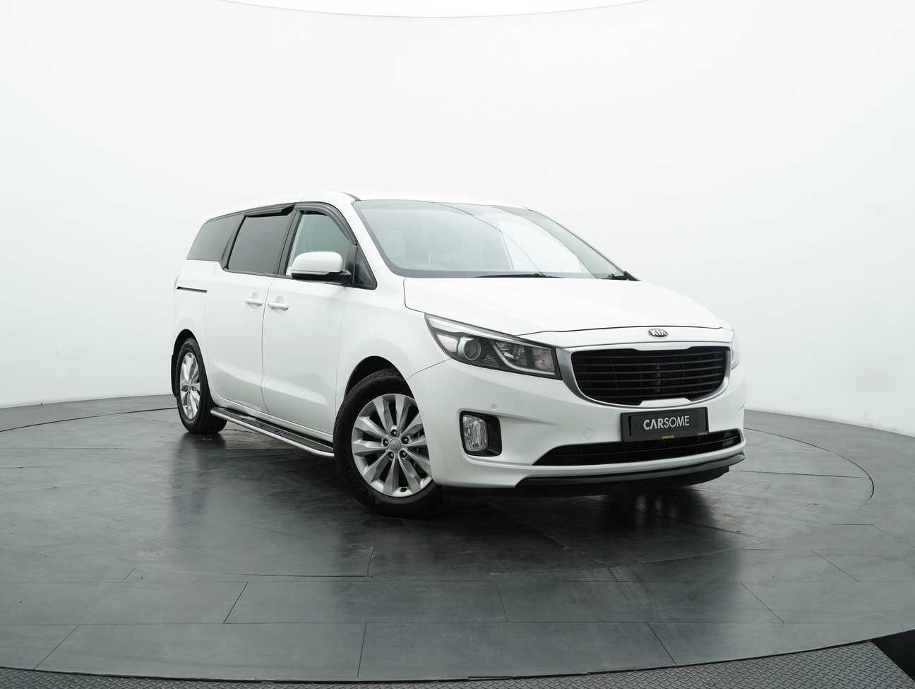 used 2017 Kia Grand Carnival CRDi 2.2