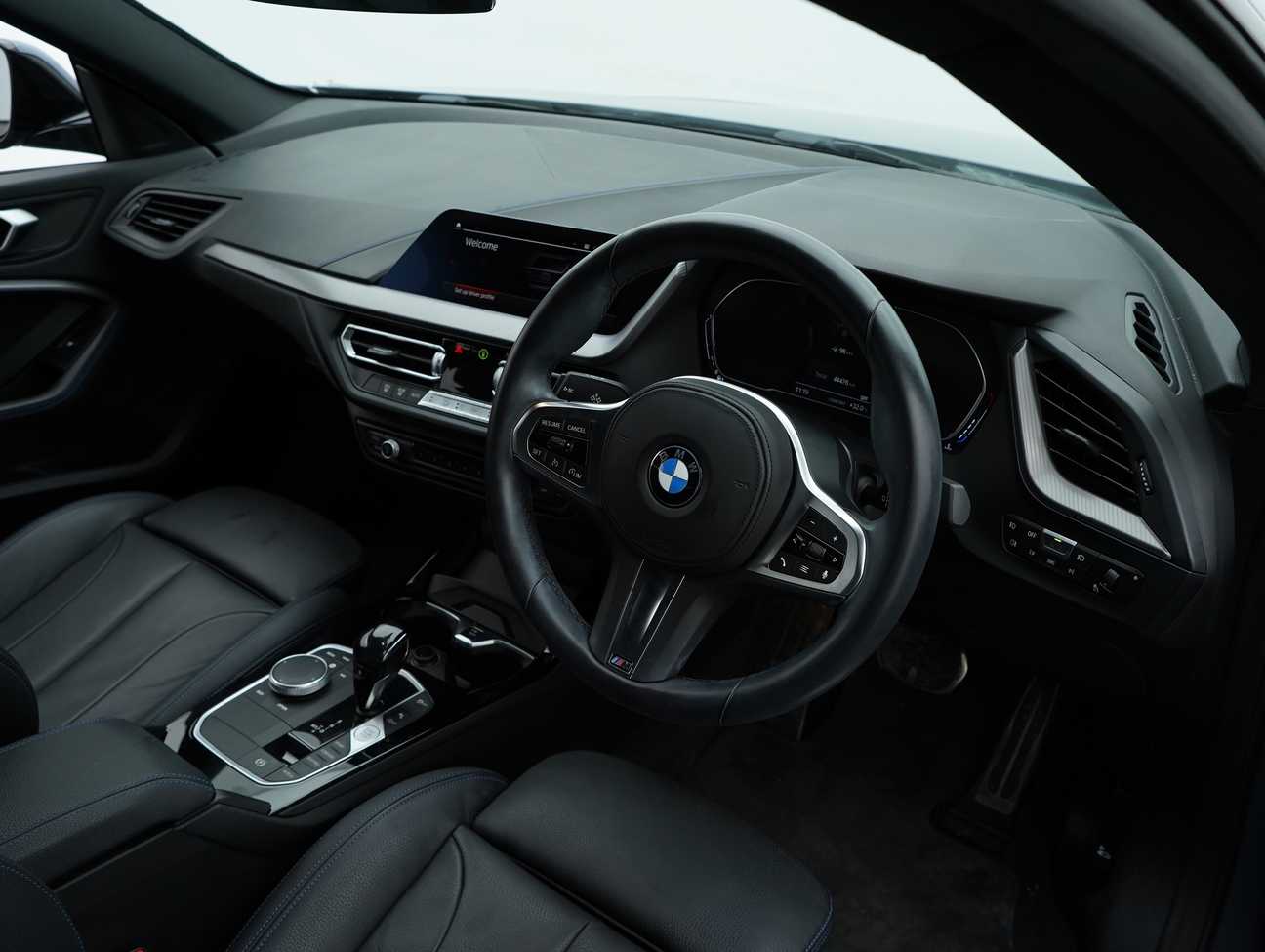 terpakai 2021 BMW 218i M Sport 1.5