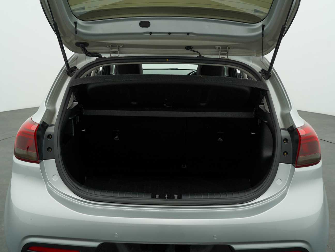 terpakai 2018 Kia Rio  1.4