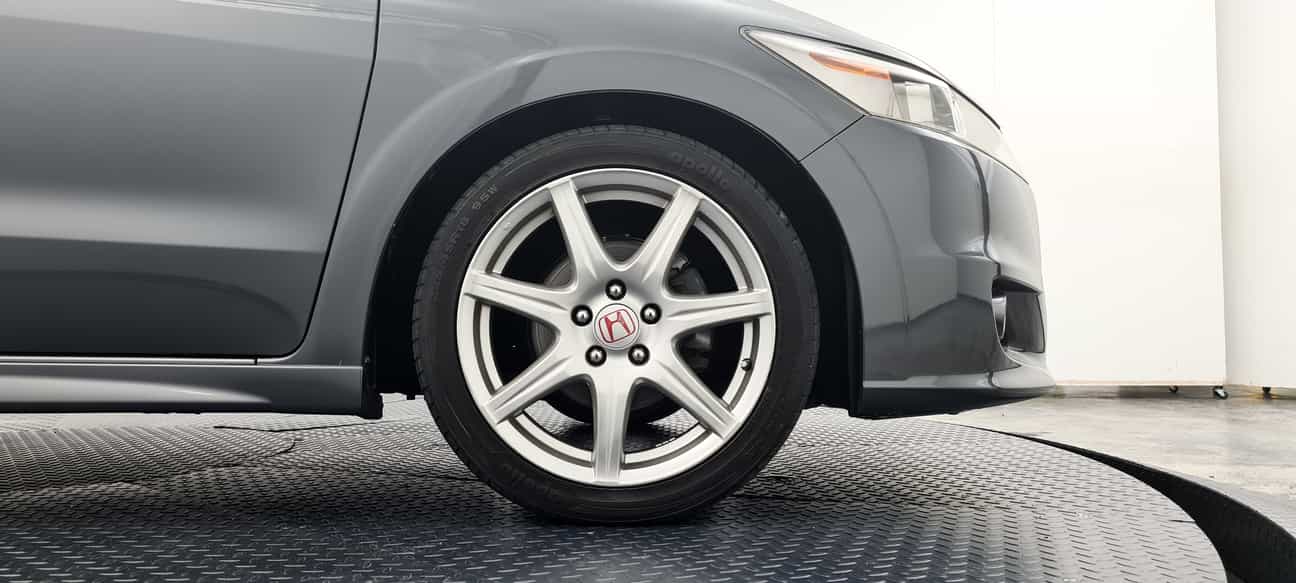 used 2013 Honda STREAM RSZ 1.8