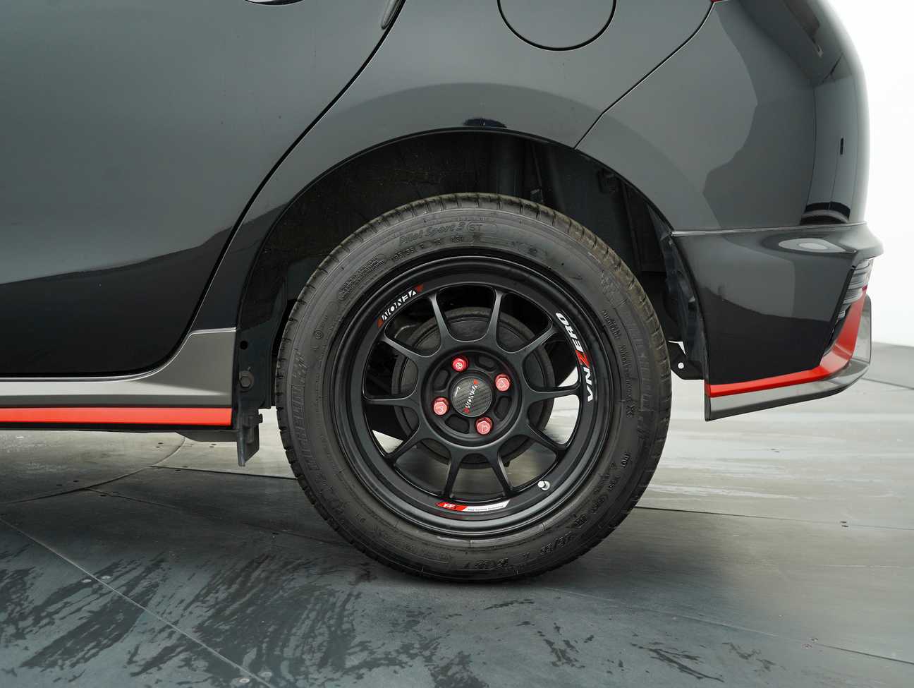 used 2020 Toyota YARIS E 1.5