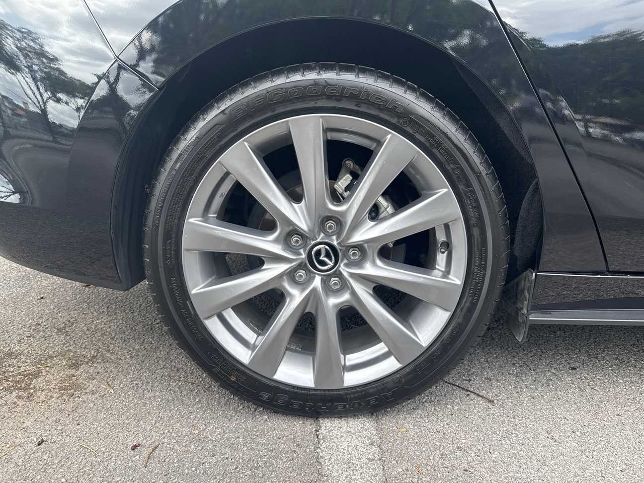 terpakai 2023 Mazda 3 SKYACTIV-G High Plus 2.0