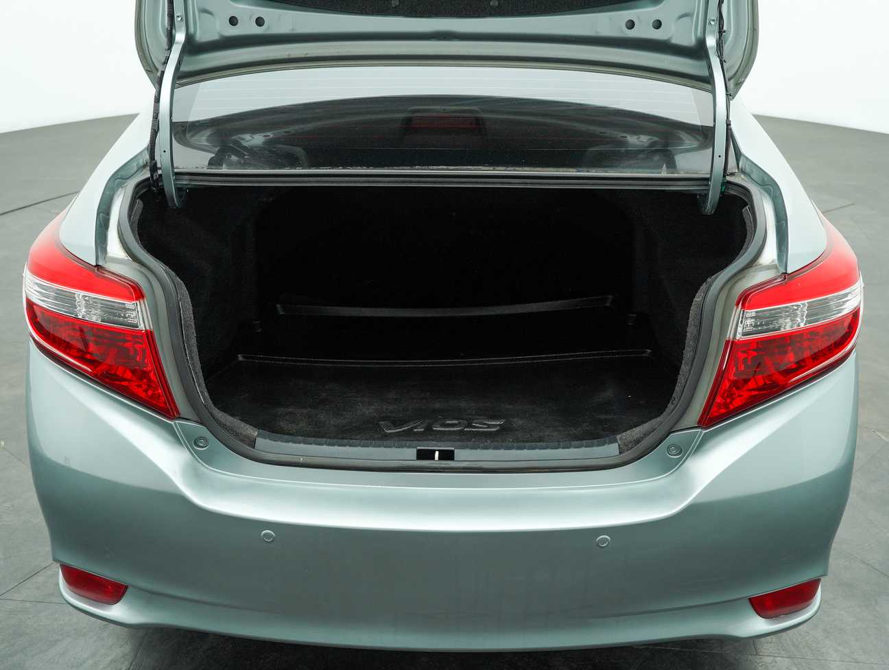 terpakai 2015 Toyota Vios J 1.5