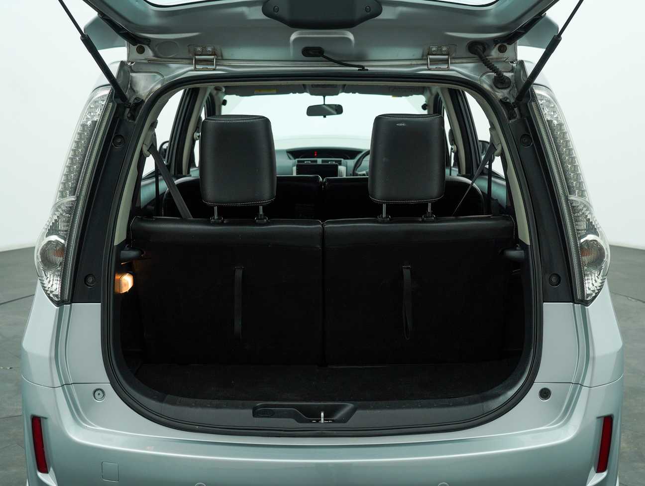 terpakai 2015 Perodua Alza Advance 1.5