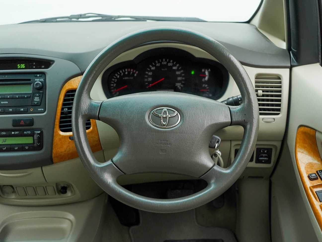 used 2010 Toyota Innova G 2.0