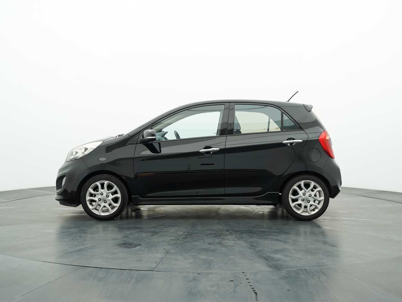 terpakai 2013 Kia PICANTO TA 1.2