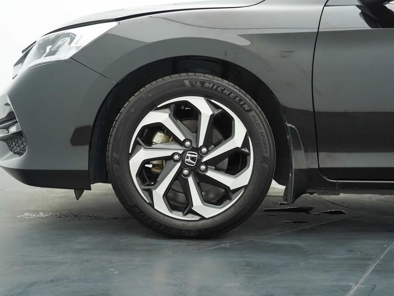 used 2018 Honda ACCORD VTI-L 2.0