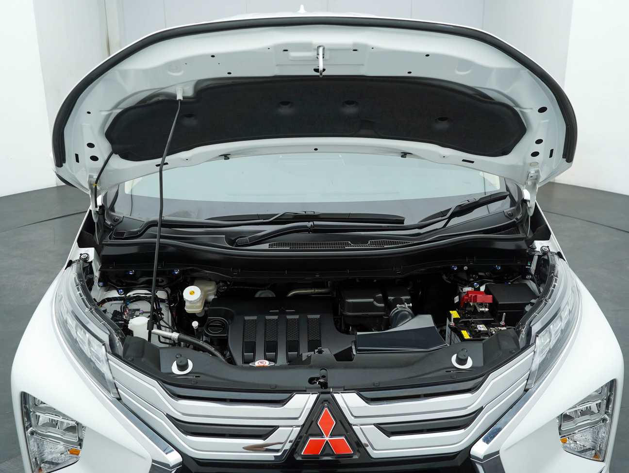 used 2024 Mitsubishi Xpander  1.5