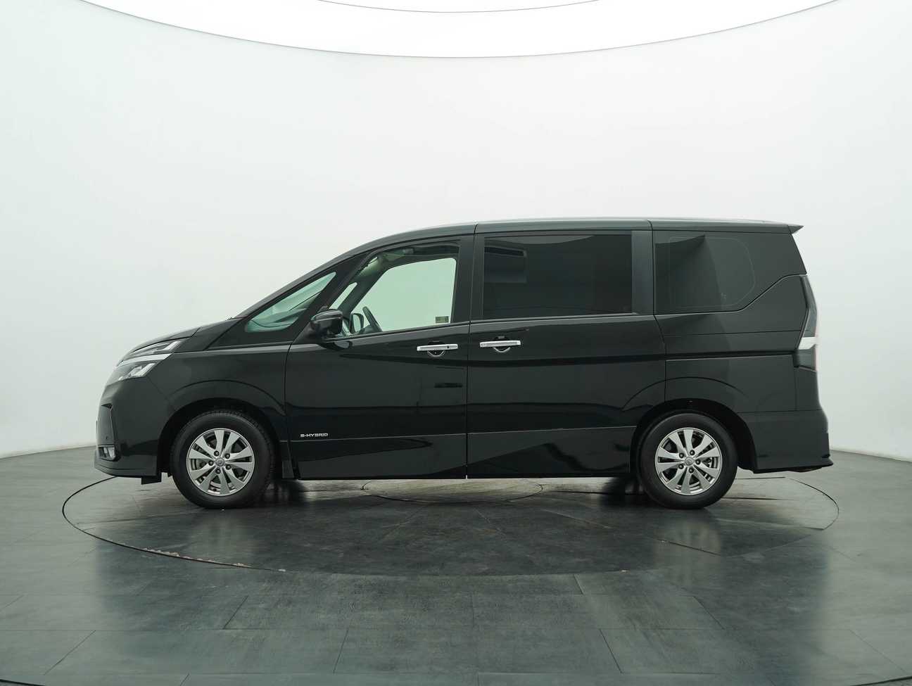 used 2023 Nissan Serena S-Hybrid High-Way Star 2.0
