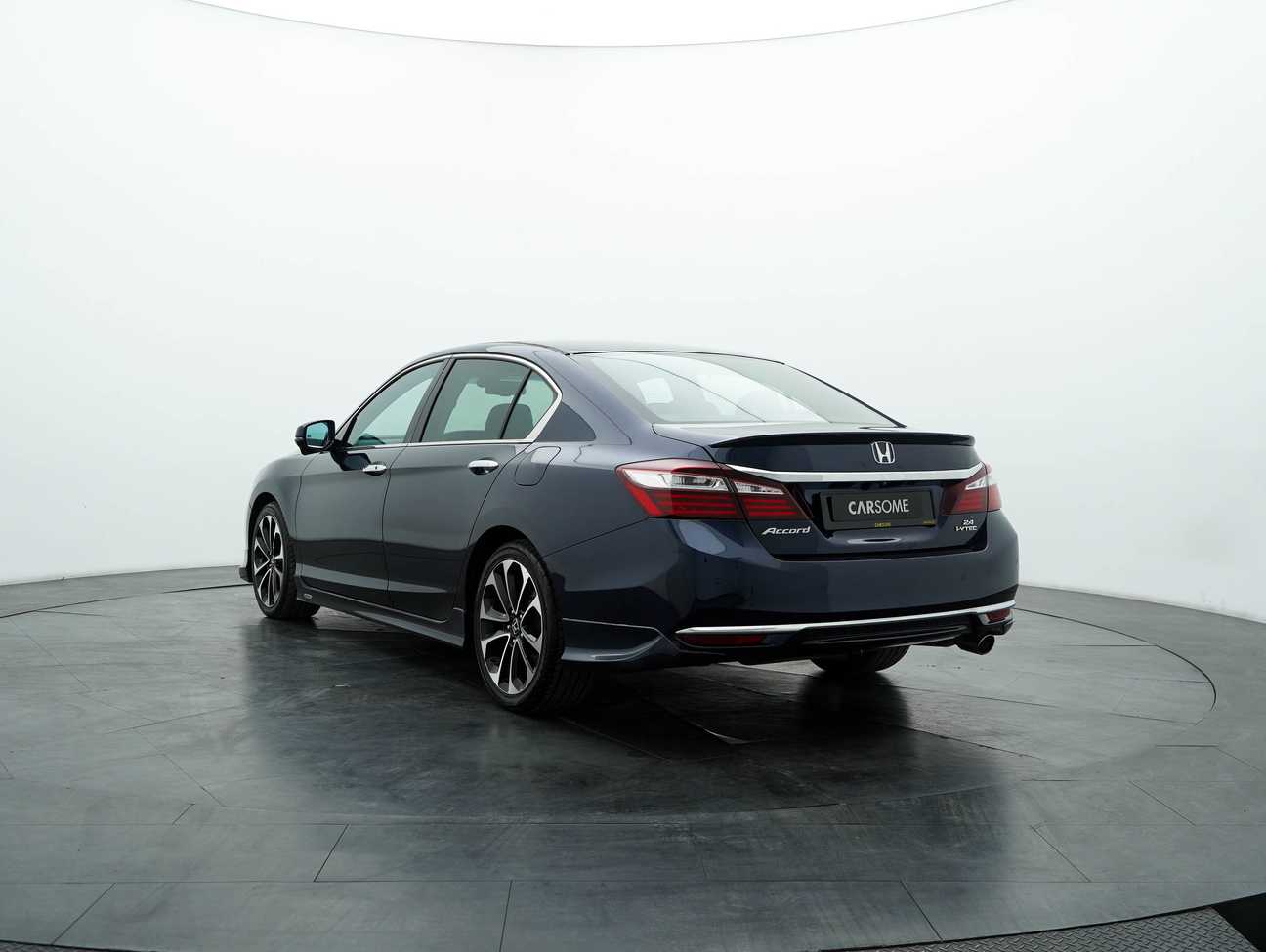 used 2017 Honda Accord VTi-L 2.4