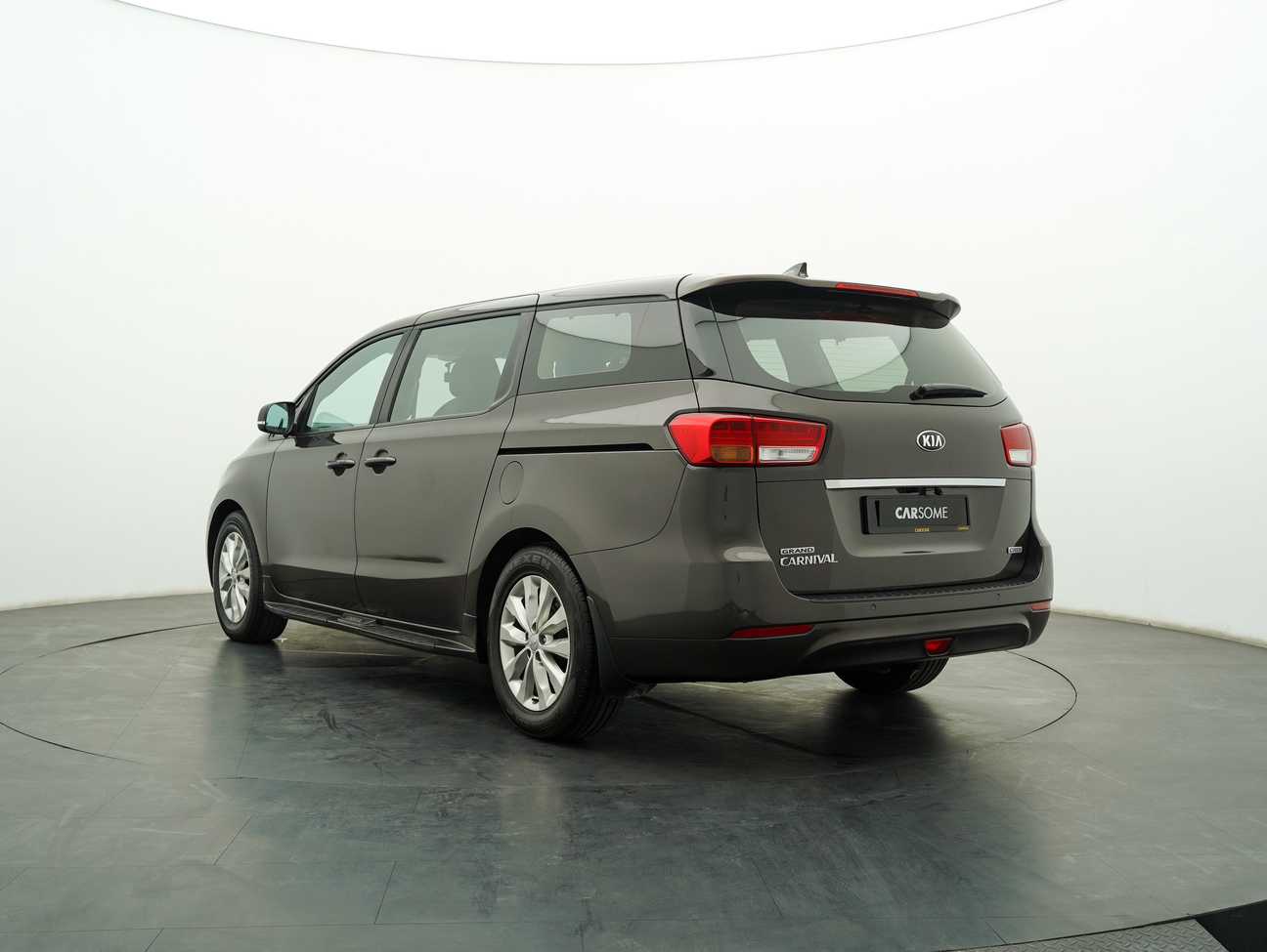 used 2017 Kia Grand Carnival CRDi 2.2