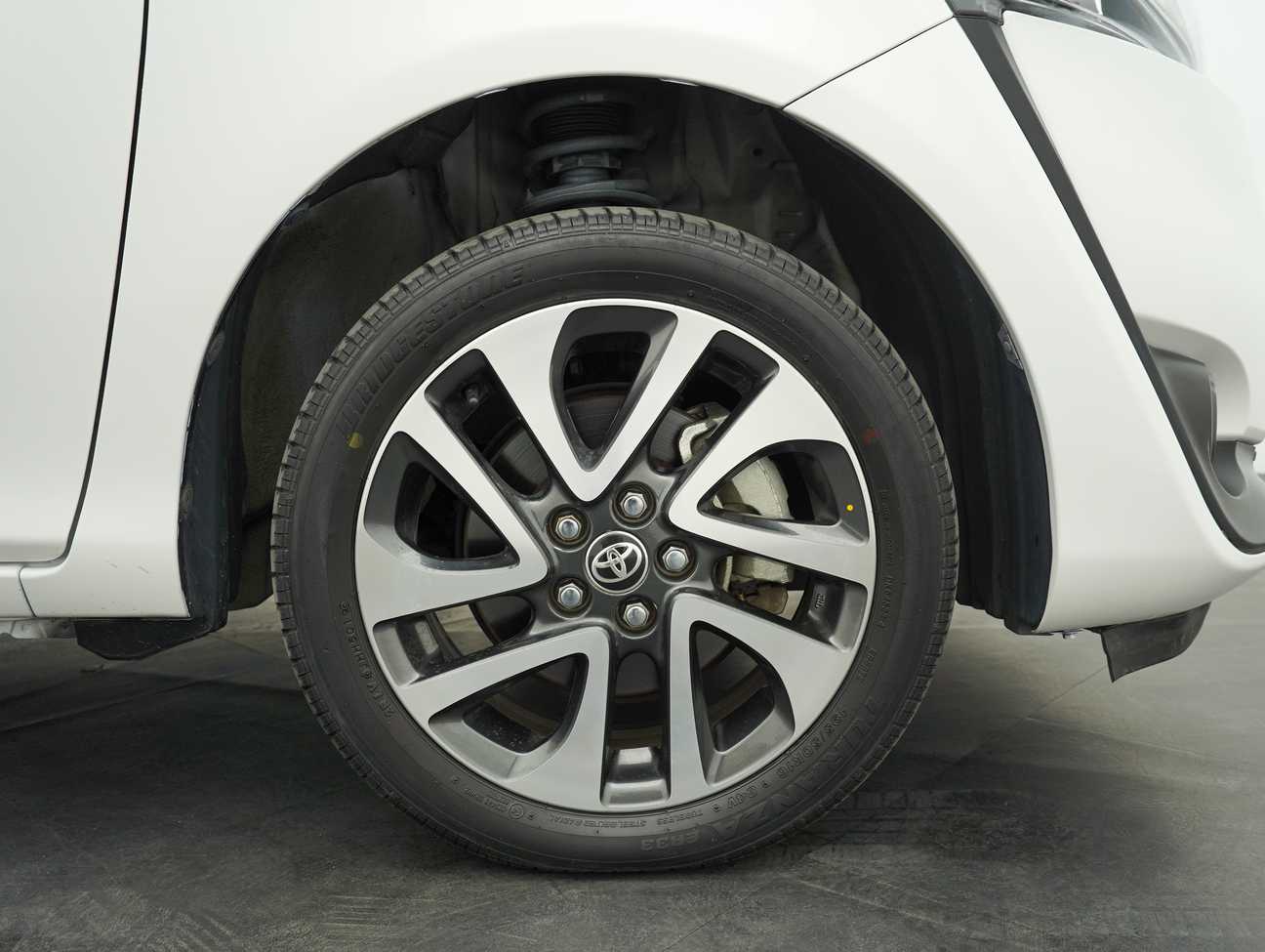 used 2017 Toyota Sienta V 1.5