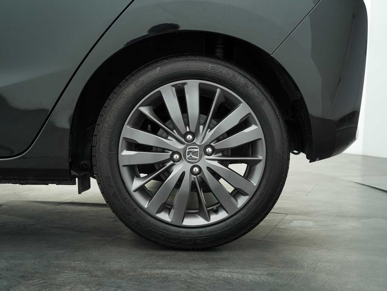 used 2014 Honda Jazz V 1.5