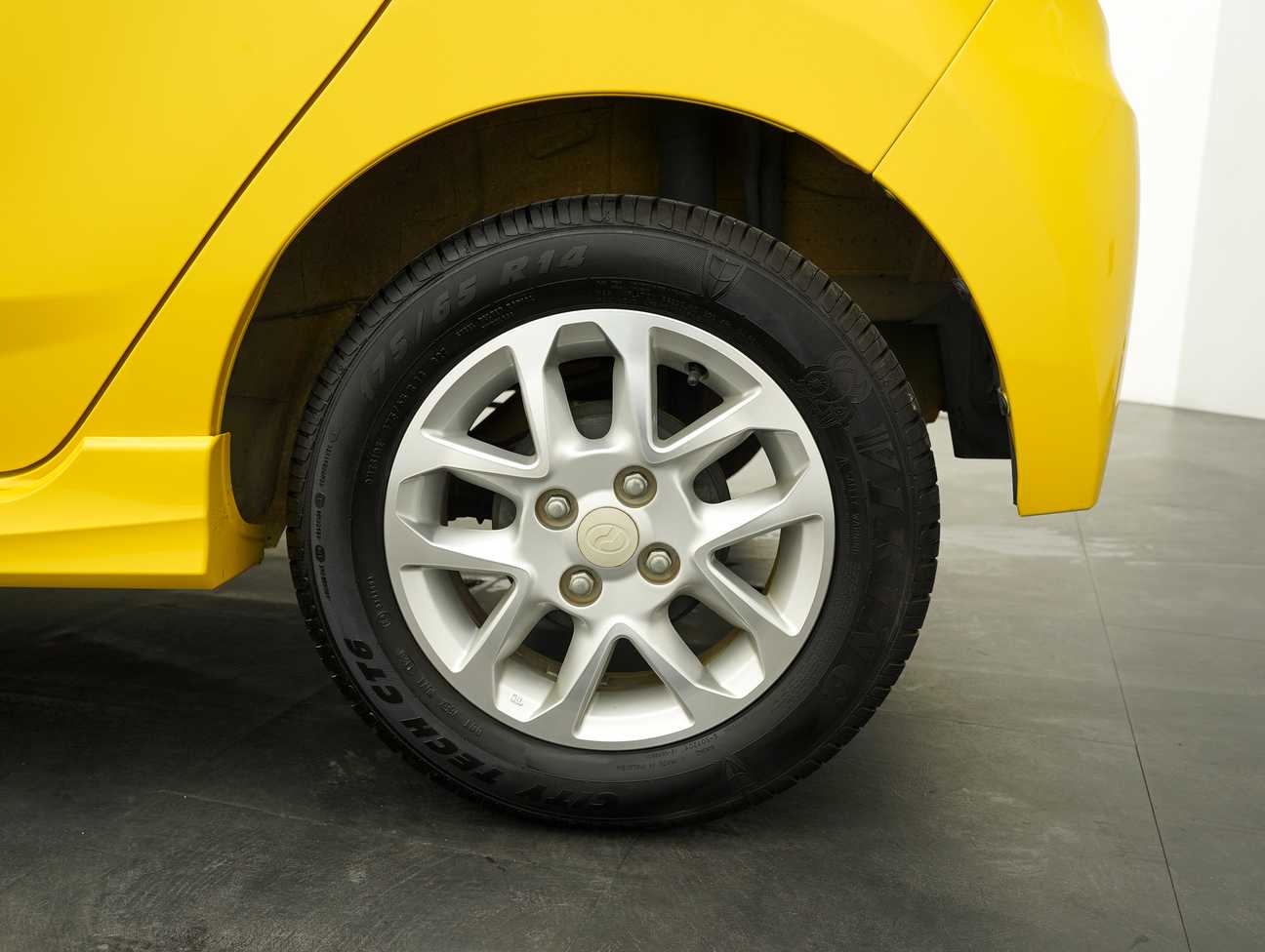 terpakai 2016 Perodua AXIA Advance 1.0