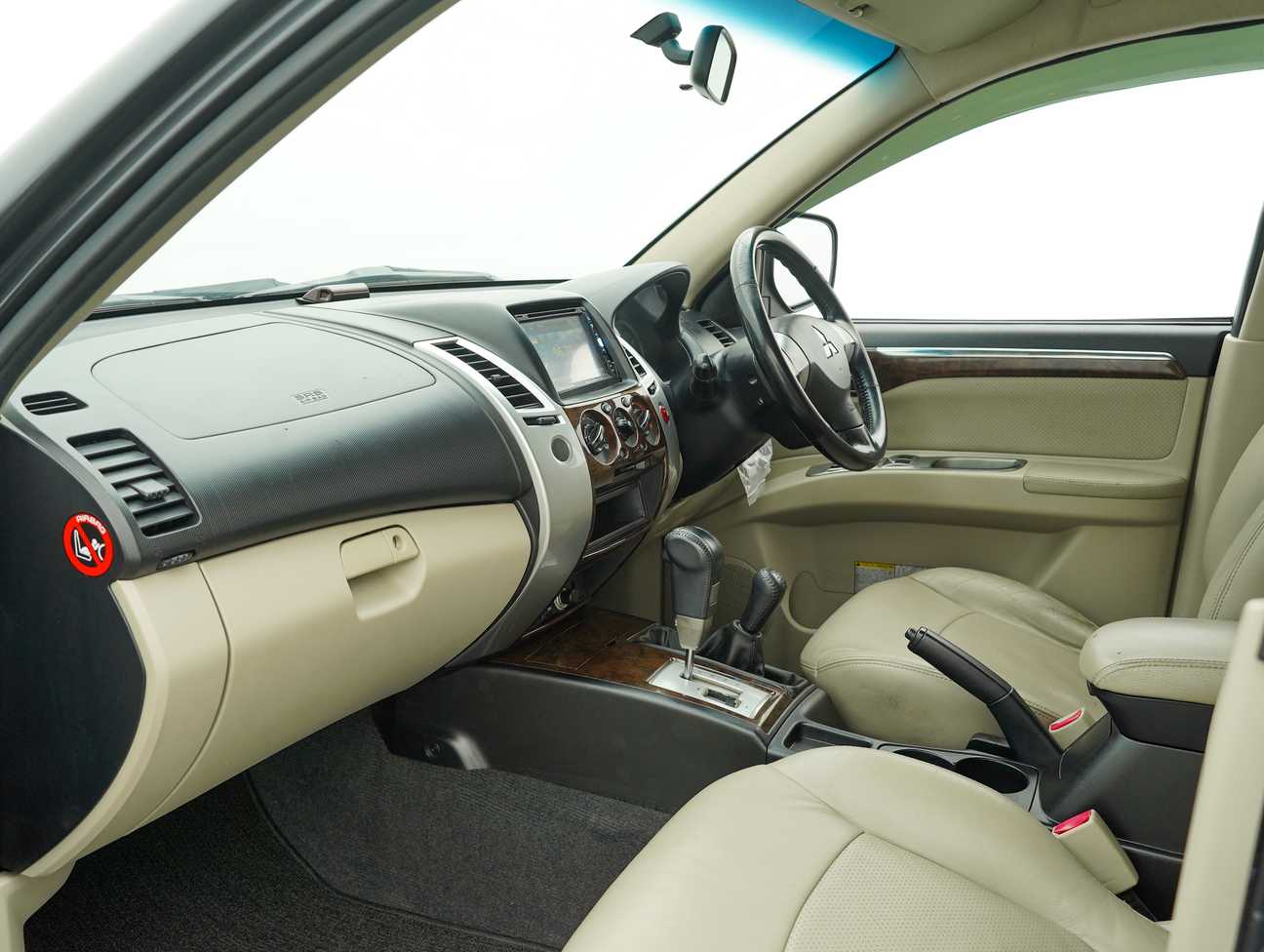 terpakai 2009 Mitsubishi Pajero Sport GS 2.5