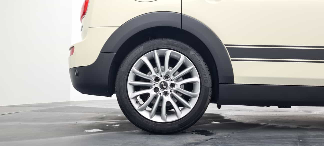 terpakai 2017 Mini COOPER CLUBMAN 1.5