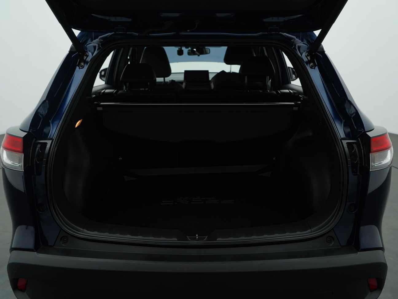 terpakai 2025 Toyota Corolla Cross V 1.8