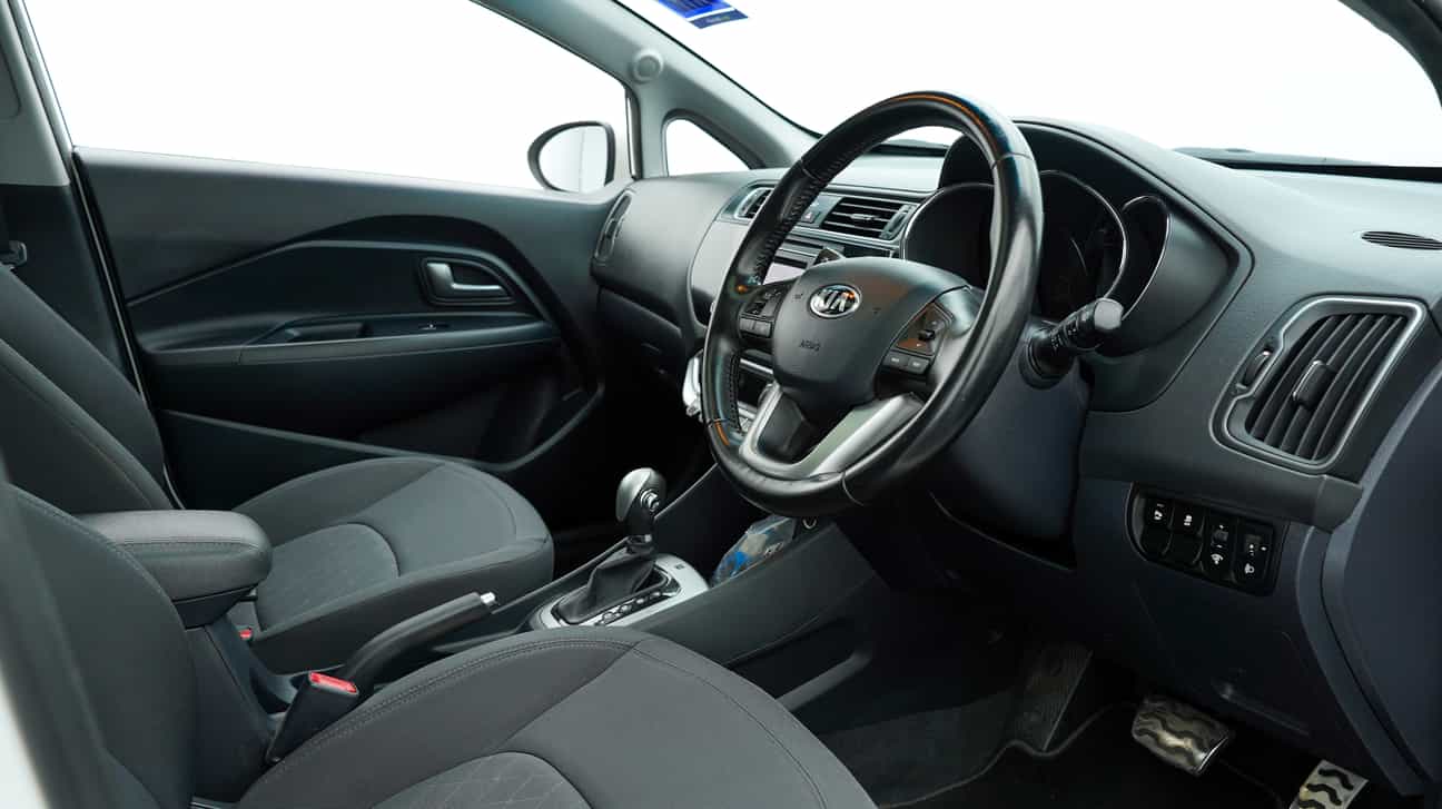 used 2015 Kia RIO UB 1.4