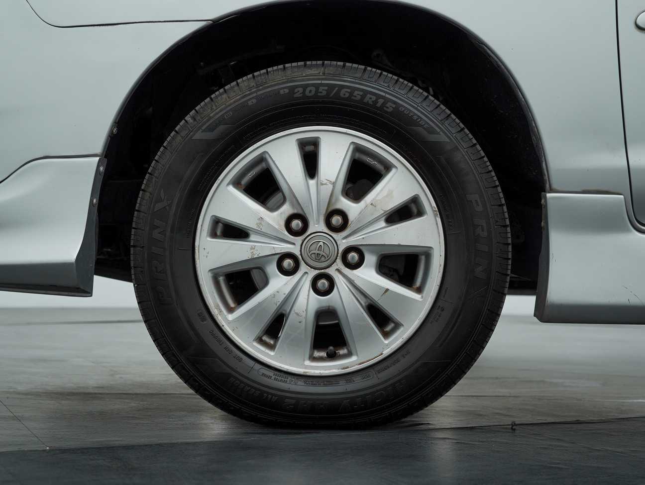 terpakai 2010 Toyota Innova G 2.0